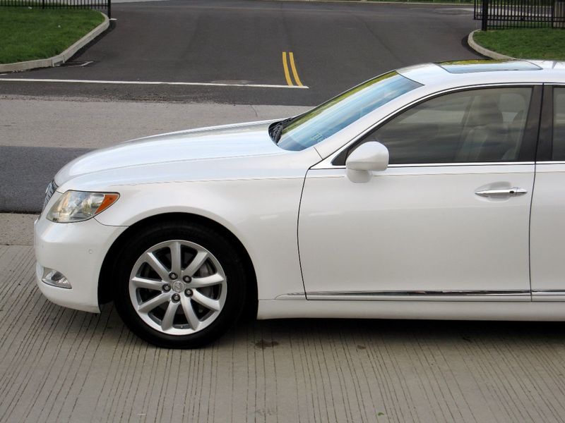 2007 Lexus LS 460 4dr Sedan - 21914865 - 6