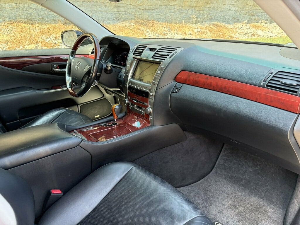 2007 Lexus LS 460 4dr Sedan - 23082838 - 30