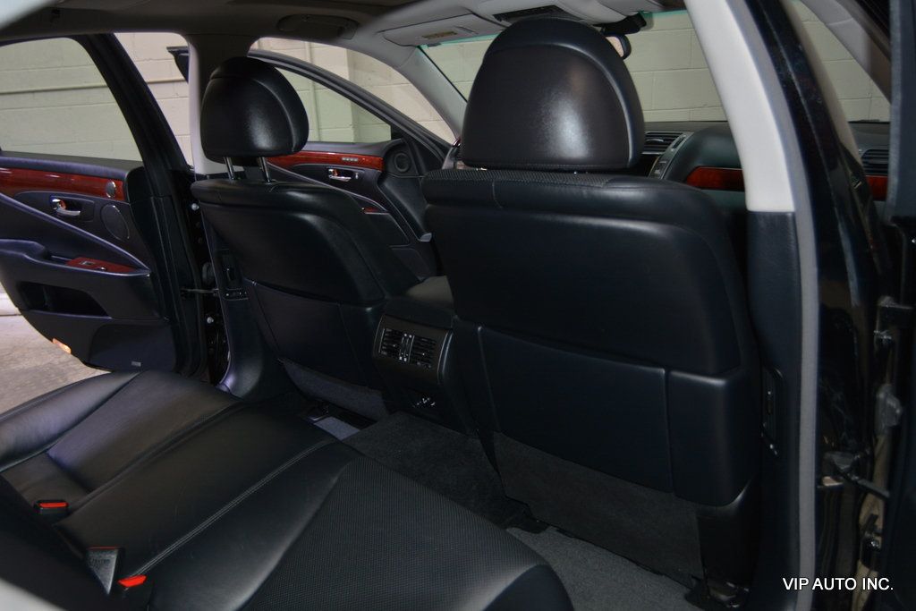 2007 Lexus LS 460 4dr Sedan - 22996173 - 19