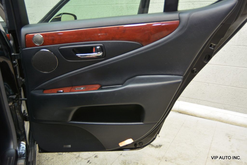 2007 Lexus LS 460 4dr Sedan - 22996173 - 8