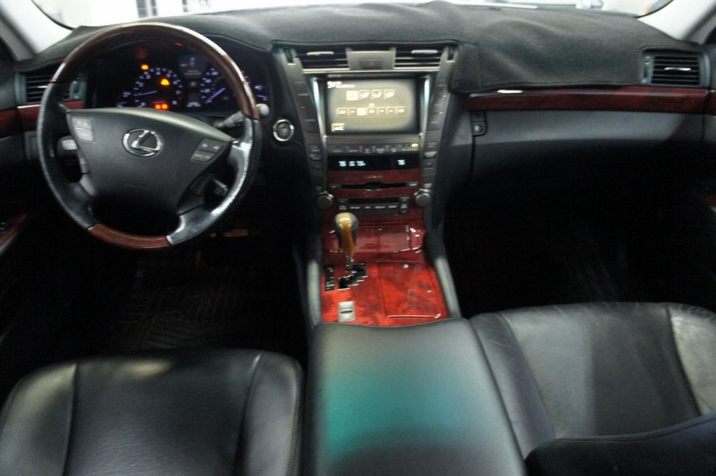 2007 Lexus LS 460 Luxury & Comfort! - 22421530 - 33