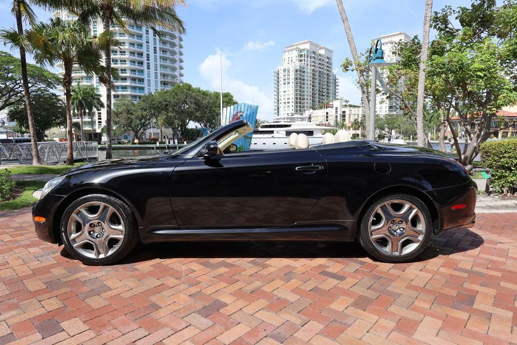 2007 Lexus SC 430 photo 2