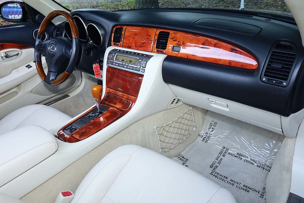 2007 Lexus SC 430 photo 24