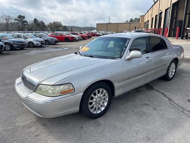 2007 Lincoln Town Car 4dr Sedan Signature - 22996658 - 2