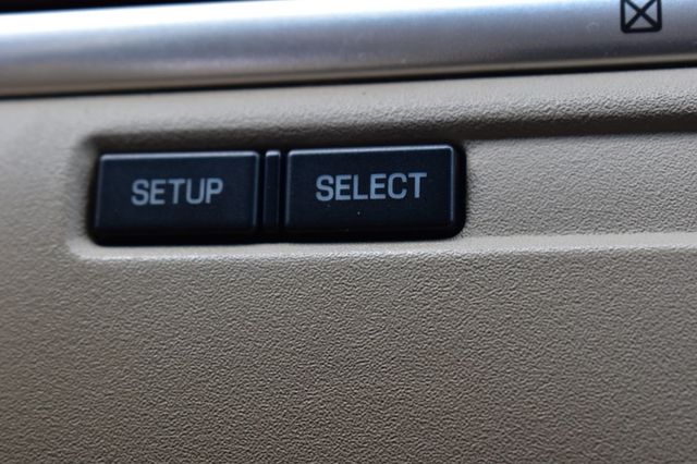 2007 Lincoln Town Car 4dr Sedan Signature Limited - 23025790 - 18