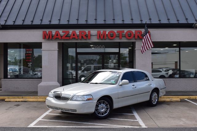 2007 Lincoln Town Car 4dr Sedan Signature Limited - 23025790 - 1