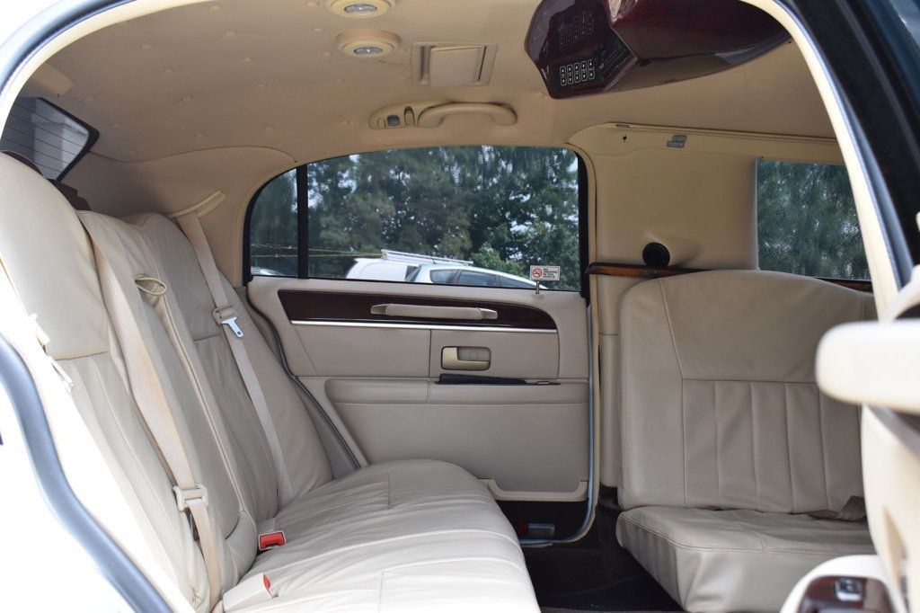 2007 Lincoln Town Car Signature - 23055549 - 16