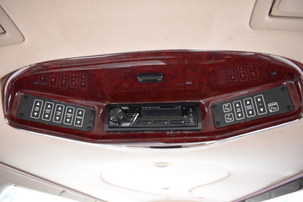 2007 Lincoln Town Car Signature - 23055549 - 25