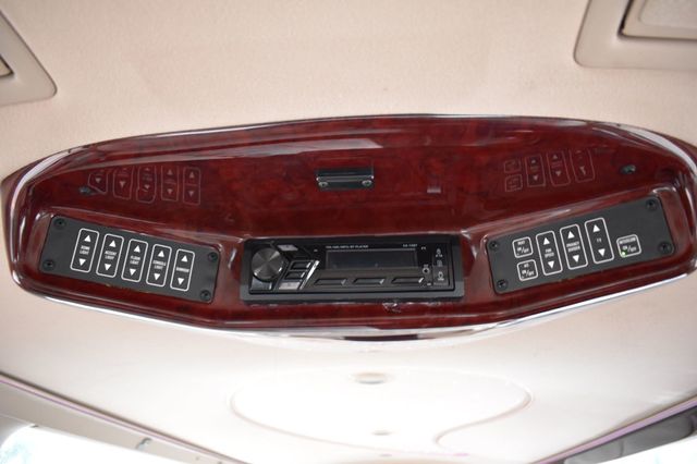 2007 Lincoln Town Car Signature - 23055549 - 25