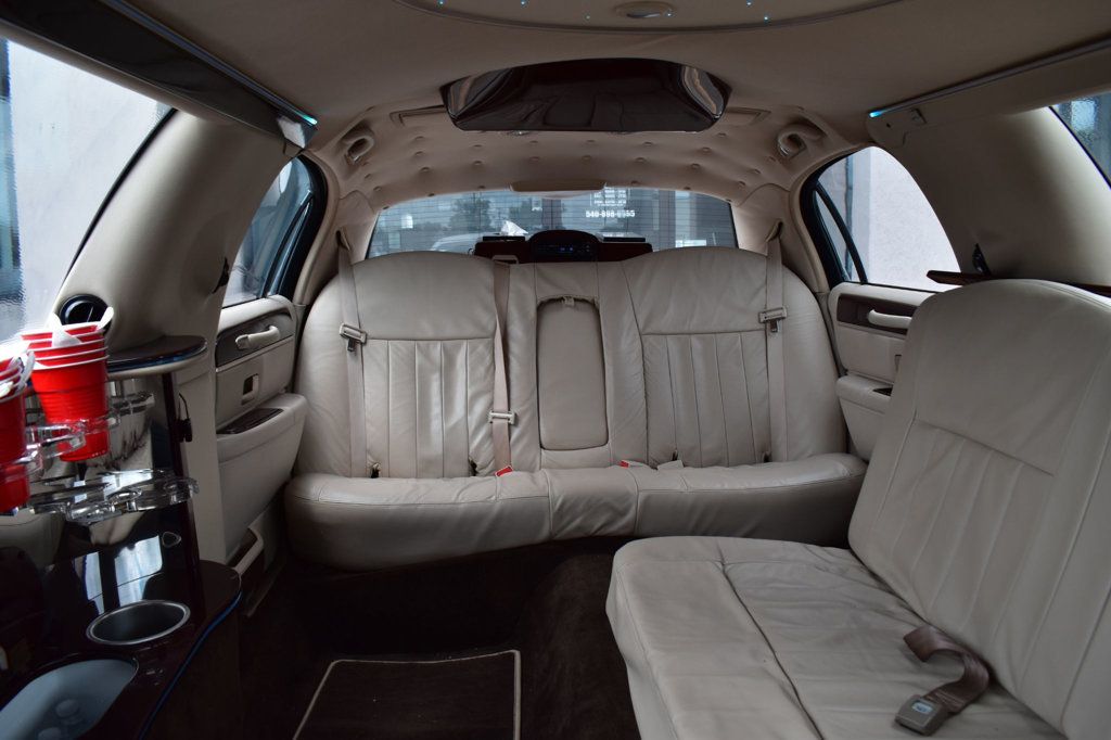 2007 Lincoln Town Car Signature - 23055549 - 33