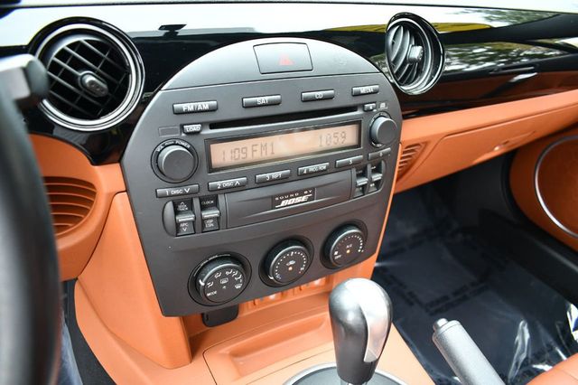 2007 Mazda MX-5 Miata 2dr Convertible Automatic Grand Touring W/Premium Package - 20849799 - 11