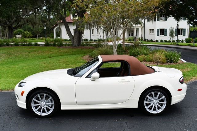 2007 Mazda MX-5 Miata 2dr Convertible Automatic Grand Touring W/Premium Package - 20849799 - 27