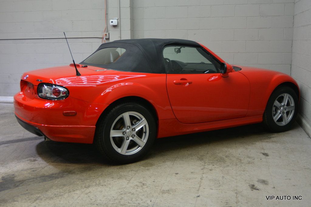 2007 Mazda MX-5 Miata 2dr Convertible Automatic Sport - 22994080 - 27