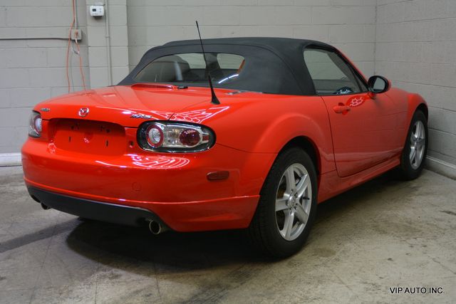 2007 Mazda MX-5 Miata 2dr Convertible Automatic Sport - 22994080 - 7