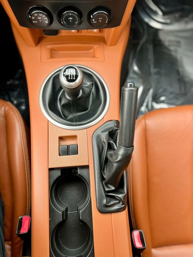 2007 Mazda MX-5 Miata 2dr Convertible Manual Grand Touring - 22920395 - 17