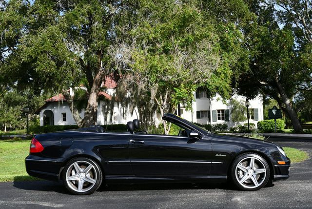 2007 Mercedes-Benz CLK CLK 63 AMG 2-Door Cabriolet W/Navigation and Parktronic - 22565624 - 45
