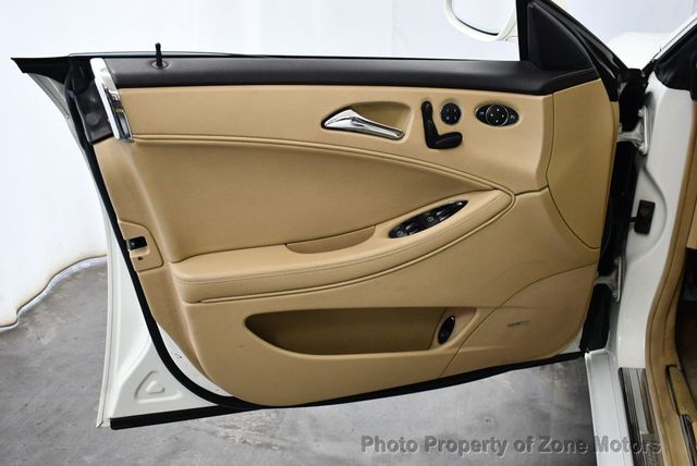 2007 Mercedes-Benz CLS CLS550 4dr Coupe 5.5L - 22774349 - 30