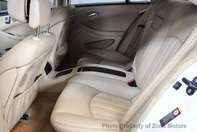 2007 Mercedes-Benz CLS CLS550 4dr Coupe 5.5L - 22774349 - 8