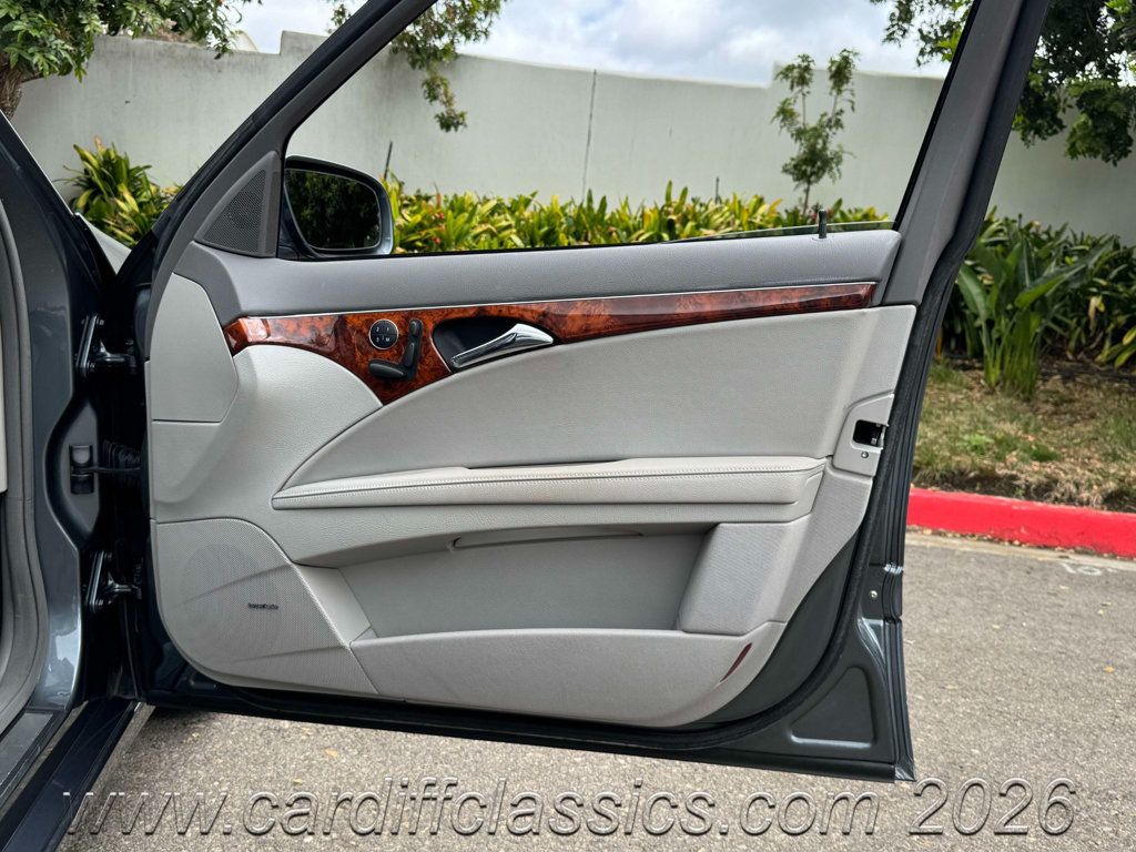 2007 Mercedes-Benz E350  - 23065981 - 25