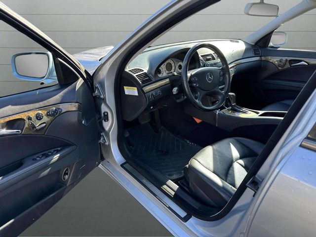2007 Mercedes-Benz E-Class E350 4dr Sedan 3.5L 4MATIC - 22943743 - 9