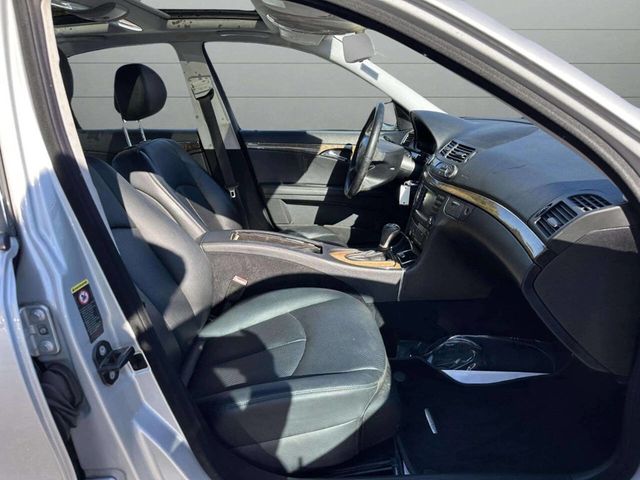 2007 Mercedes-Benz E-Class E350 4dr Sedan 3.5L 4MATIC - 22943743 - 17