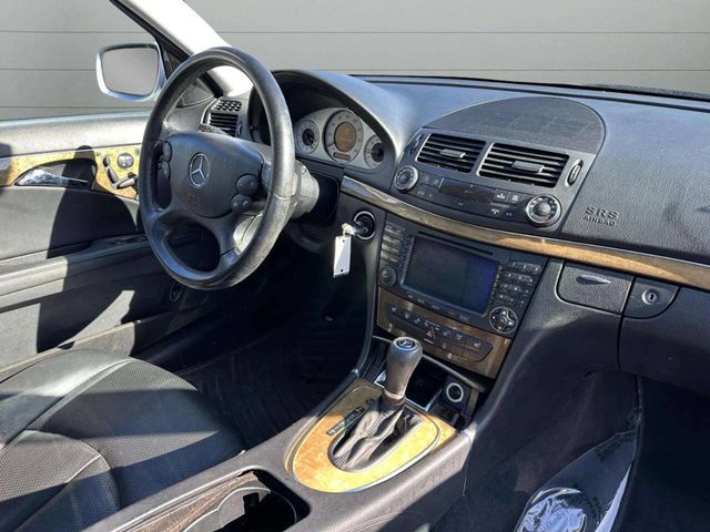 2007 Mercedes-Benz E-Class E350 4dr Sedan 3.5L 4MATIC - 22943743 - 18