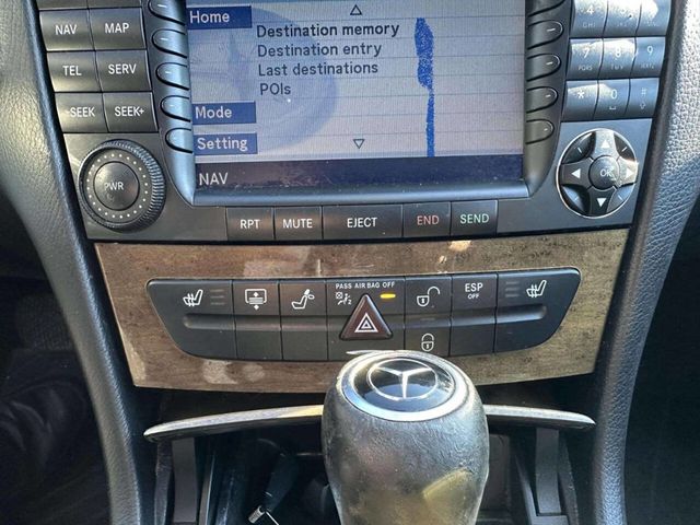 2007 Mercedes-Benz E-Class E350 4dr Sedan 3.5L 4MATIC - 22943743 - 30