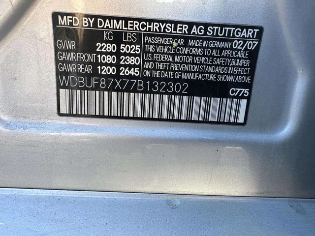 2007 Mercedes-Benz E-Class E350 4dr Sedan 3.5L 4MATIC - 22943743 - 37