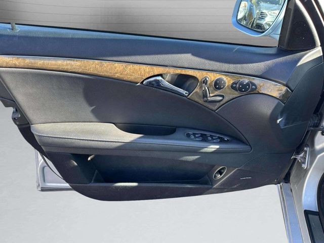 2007 Mercedes-Benz E-Class E350 4dr Sedan 3.5L 4MATIC - 22943743 - 8