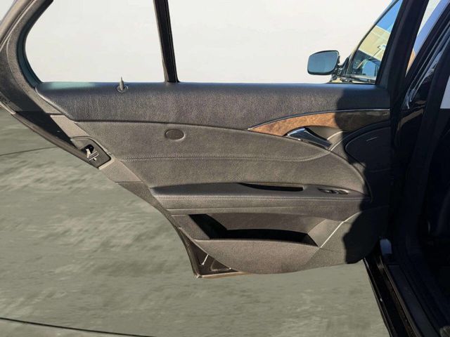 2007 Mercedes-Benz E-Class E350 4dr Sedan 3.5L 4MATIC - 22992269 - 15