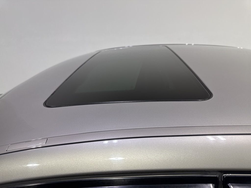 2007 Mercedes-Benz E-Class E550 4dr Sedan 5.5L RWD - 22993279 - 9