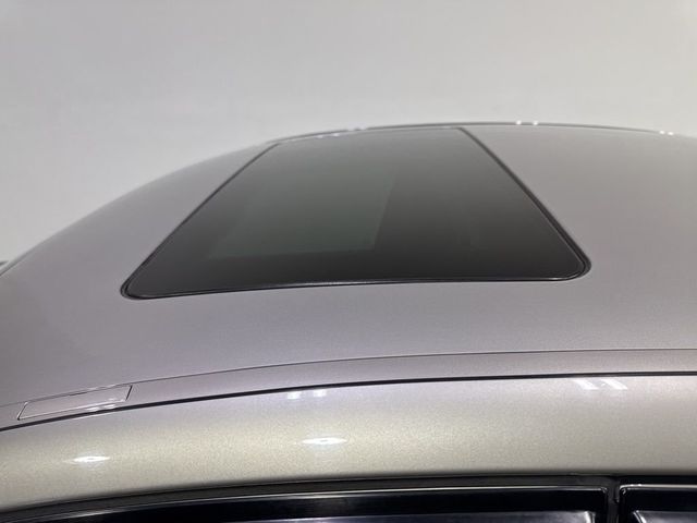 2007 Mercedes-Benz E-Class E550 4dr Sedan 5.5L RWD - 22993279 - 9