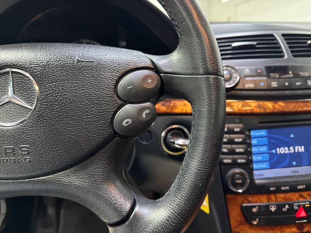 2007 Mercedes-Benz E-Class E550 4dr Sedan 5.5L RWD - 22993279 - 11