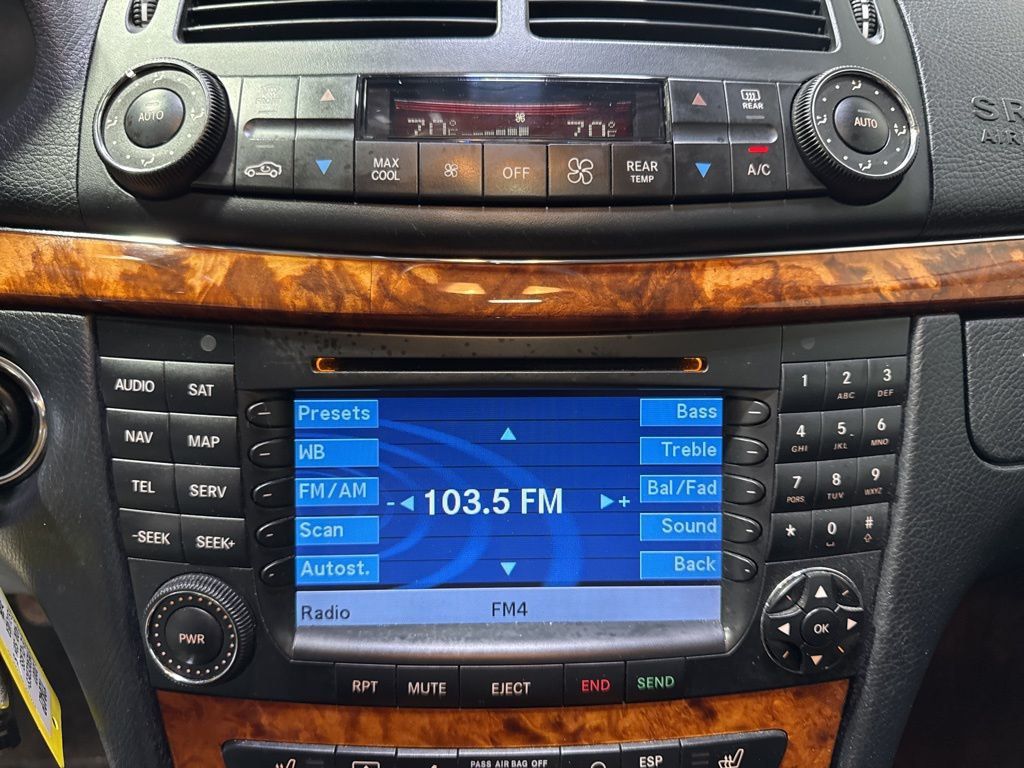 2007 Mercedes-Benz E-Class E550 4dr Sedan 5.5L RWD - 22993279 - 17