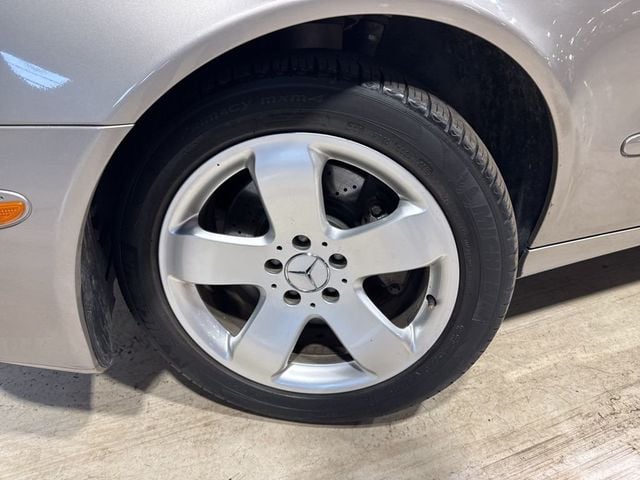 2007 Mercedes-Benz E-Class E550 4dr Sedan 5.5L RWD - 22993279 - 1