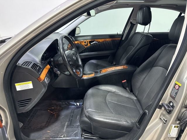 2007 Mercedes-Benz E-Class E550 4dr Sedan 5.5L RWD - 22993279 - 24
