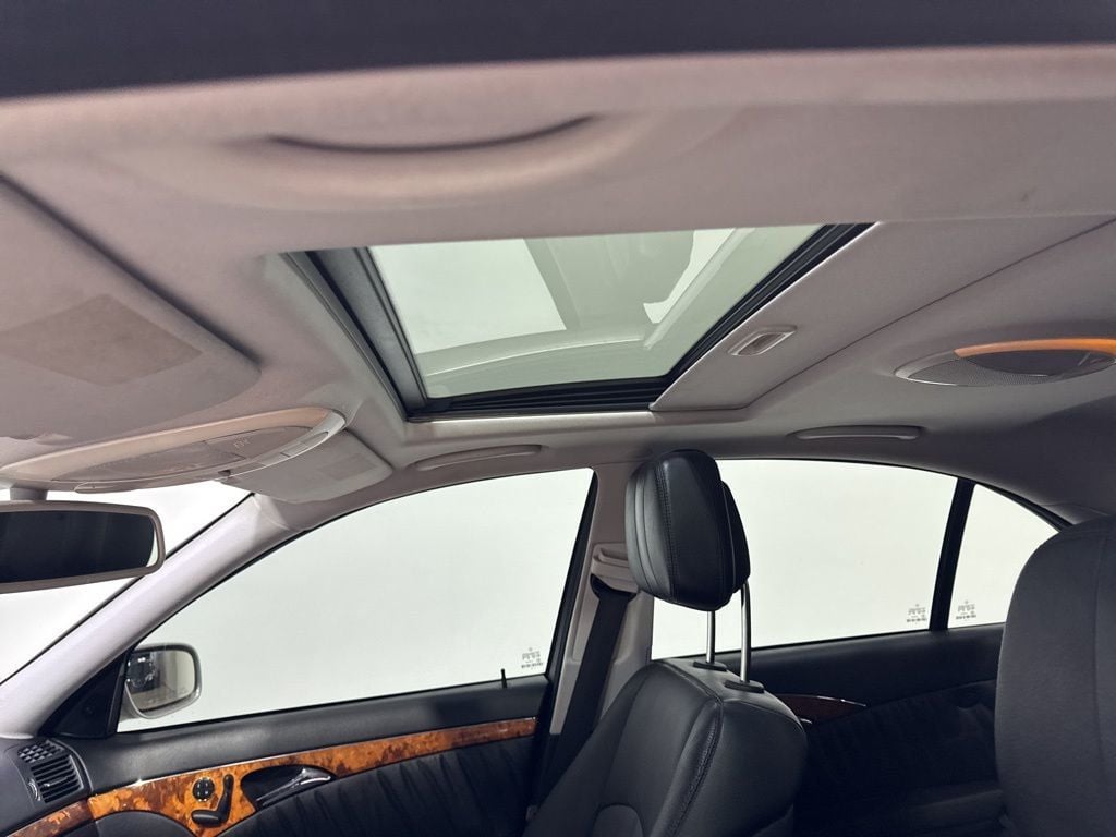 2007 Mercedes-Benz E-Class E550 4dr Sedan 5.5L RWD - 22993279 - 27