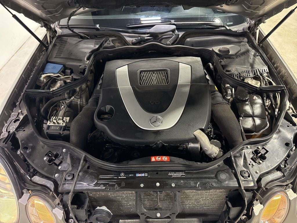 2007 Mercedes-Benz E-Class E550 4dr Sedan 5.5L RWD - 22993279 - 44
