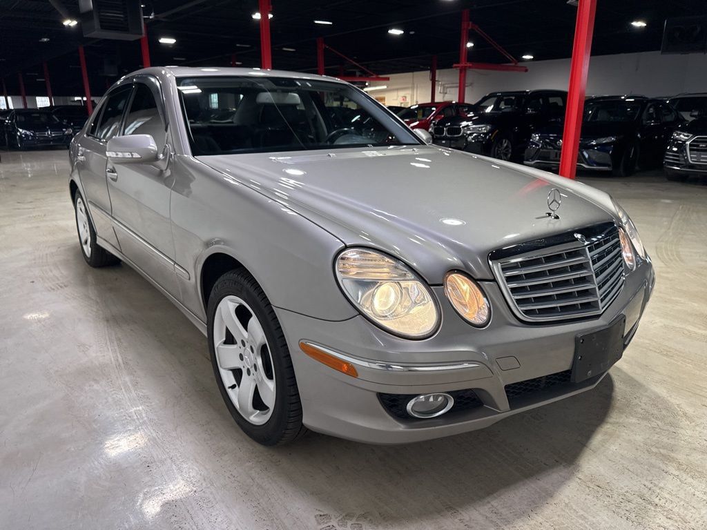 2007 Mercedes-Benz E-Class E550 4dr Sedan 5.5L RWD - 22993279 - 7