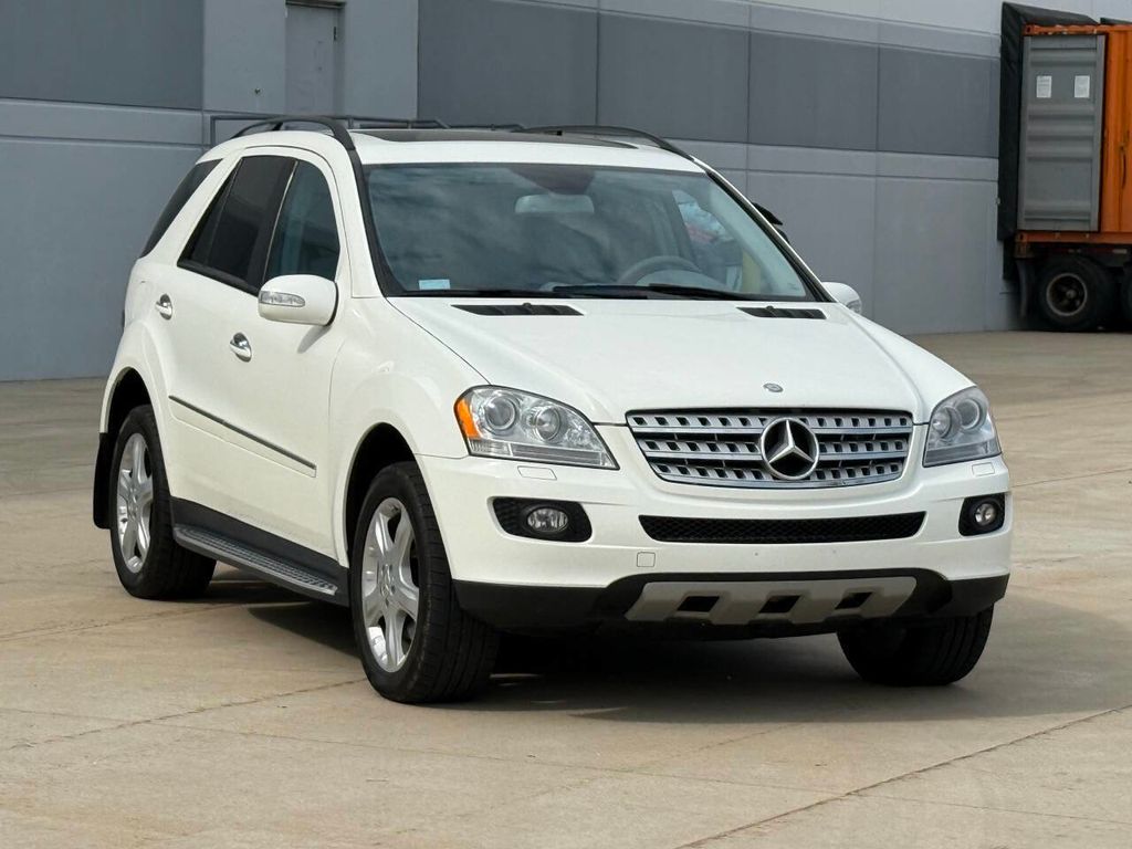 2007 Mercedes Benz ML 350 4MATIC photo 2