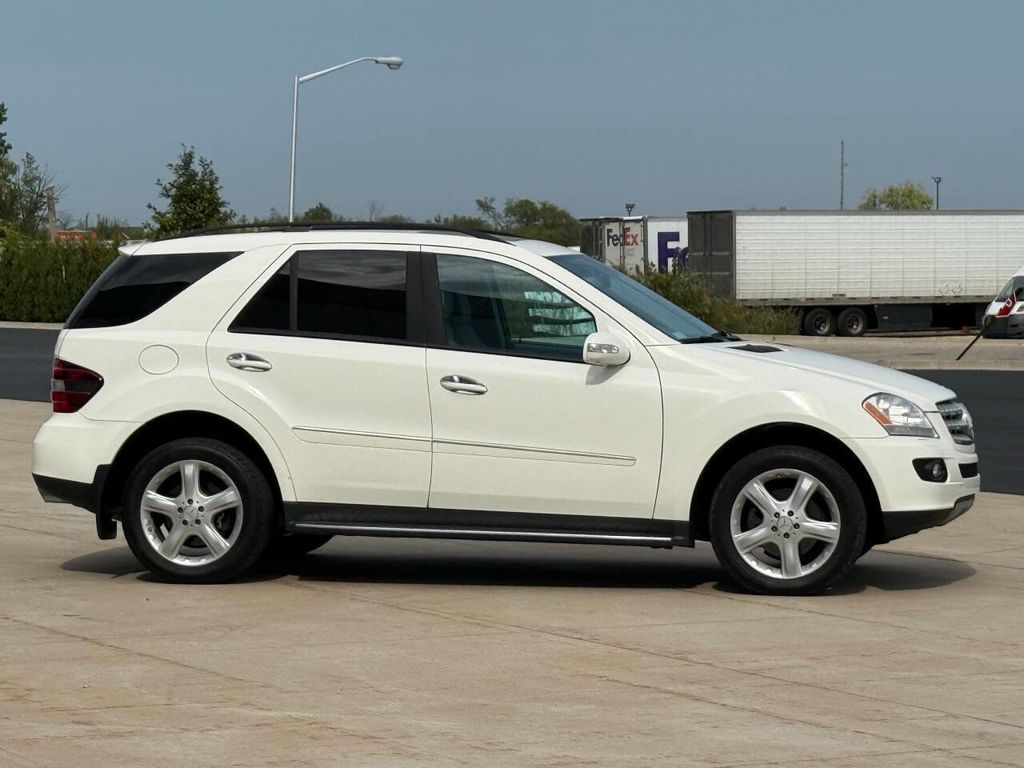 2007 Mercedes Benz ML 350 4MATIC photo 3