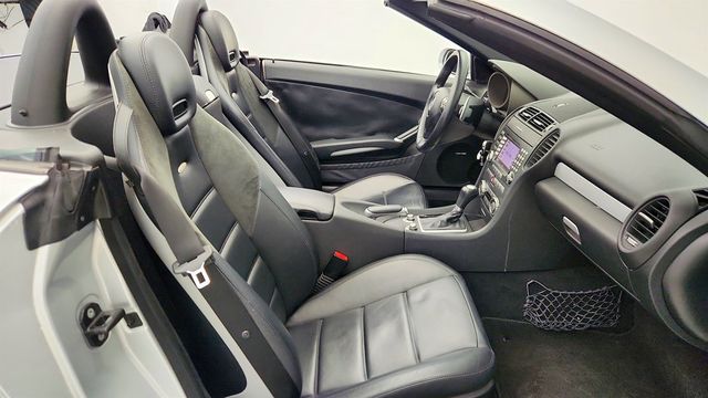 2007 Mercedes-Benz SLK 2dr Roadster 5.5L AMG - 23012284 - 22