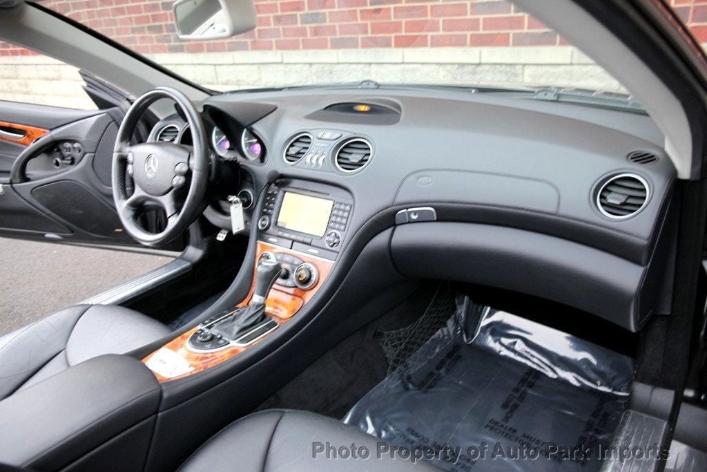 2007 Mercedes Benz SL 550 photo 36