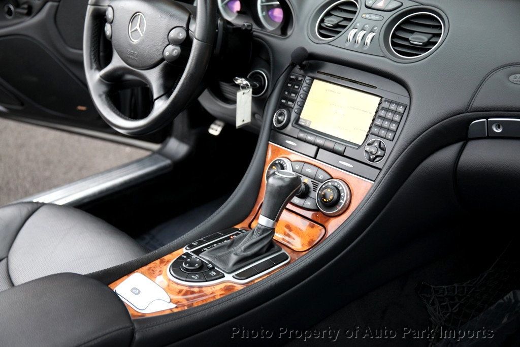 2007 Mercedes Benz SL 550 photo 37