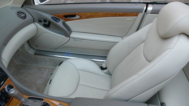 2007 Mercedes-Benz SL-Class SL550 2dr Roadster 5.5L V8 - 20013338 - 37