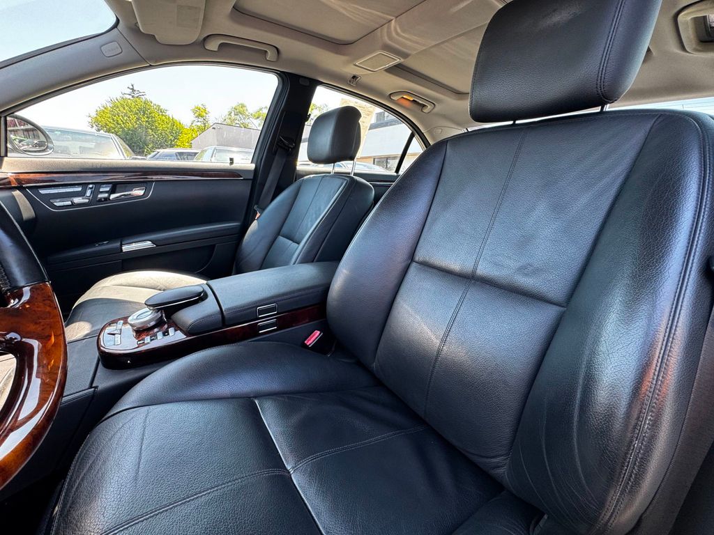 2007 Mercedes-Benz S-Class S550 4dr Sedan 5.5L V8 4MATIC - 23052852 - 11
