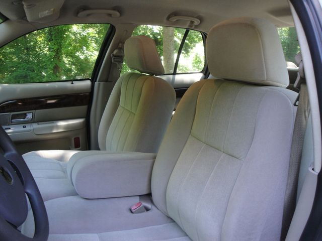 2007 Mercury Grand Marquis 1-OWNER w/ 19K ORIGINAL-MILES! LOADED, LIKE-NEW CONDITION! - 23033915 - 14