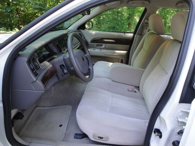2007 Mercury Grand Marquis 1-OWNER w/ 19K ORIGINAL-MILES! LOADED, LIKE-NEW CONDITION! - 23033915 - 19