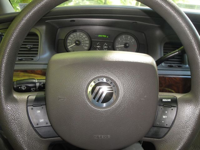 2007 Mercury Grand Marquis 1-OWNER w/ 19K ORIGINAL-MILES! LOADED, LIKE-NEW CONDITION! - 23033915 - 28