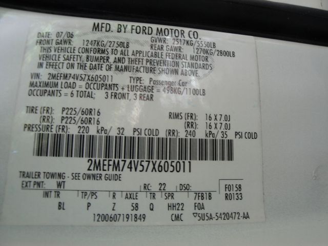2007 Mercury Grand Marquis 1-OWNER w/ 19K ORIGINAL-MILES! LOADED, LIKE-NEW CONDITION! - 23033915 - 33